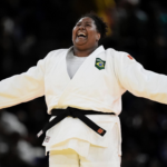 Judoca Beatriz Souza ganha primeira medalha de ouro do Brasil em Paris