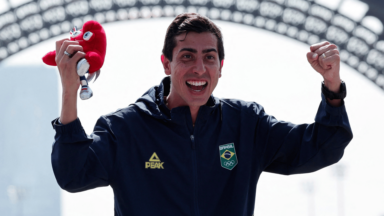 Caio Bonfim ganha primeira medalha do Brasil na marcha atlética