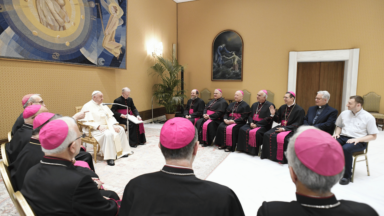 Papa pede que bispos das regiões árabes mantenham a esperança acesa