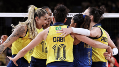 Brasil conquista medalha de bronze no vôlei feminino