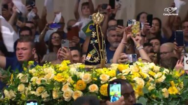 Imagem de Nossa Senhora Aparecida é entronizada na capital dos EUA