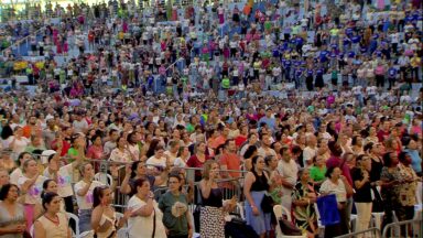 Peregrinos e fiéis chegam para Acampamento de Cura e Libertação