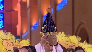 Pedidos e agradecimentos marcam Festa da Padroeira do Brasil