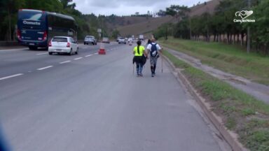 Polícia Rodoviária passa instruções para peregrinos em Aparecida