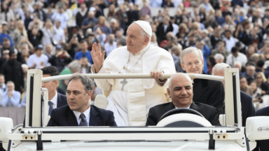 A guerra é sempre uma derrota, lutemos pela paz, encoraja Papa