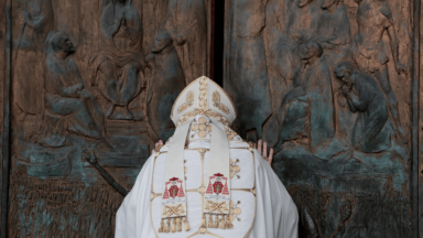 Quinta e última Porta Santa do Jubileu é aberta neste domingo, 5