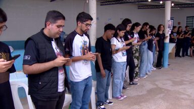 Jovens levam esperança a famílias do interior de SP em ação missionária