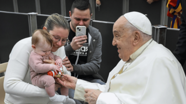 Papa: é inaceitável não amar e não proteger as crianças