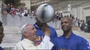 Papa teve encontros com estrelas do esporte mundial