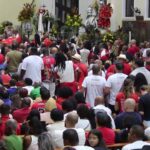 Milhares de fiéis celebram o padroeiro do Estado do Rio de Janeiro