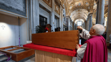 Papa Francisco é sepultado na Basílica de Santa Maria Maior