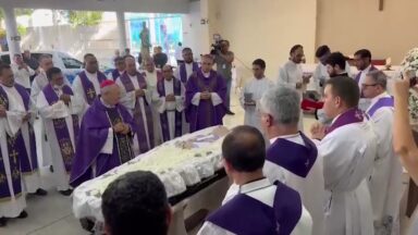 Despedida na Igreja de Aracaju, aos 98 anos, morre Monsenhor Carvalho