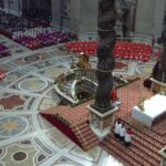 Missa de abertura: Cardeal Giovanni Battista Re pede oração pelo Papa