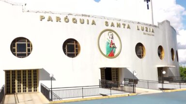 Igreja idealizada por padre italiano se torna marco para comunidade
