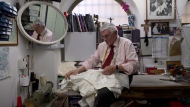 Conheça o alfaiate dos Papas e os detalhes das vestes do Santo Padre