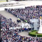 Fiéis participam da festa de Nossa Senhora de Fátima, em Portugal