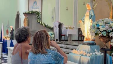 Repórter Canção Nova celebra as mulheres, as mães e a Virgem Maria