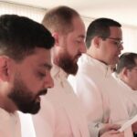 Descubra as histórias de 4 diáconos às vésperas da ordenação sacerdotal