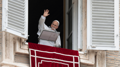Papa exorta fiéis a serem portadores de comunhão e de paz