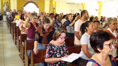 Devotos movimentam paróquia de Nossa Senhora do Carmo em Aracaju