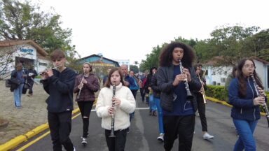 Orquestra mineira visita Canção Nova e homenageia Padre Jonas Abib