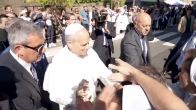 Papa Leão XIV pede a libertação dos reféns e diálogo em vez de guerra