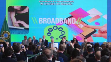 Governo assina decreto que permite a implementação da TV 3.0