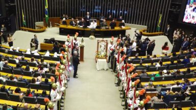Congresso Nacional recebe a imagem peregrina de São Miguel Arcanjo