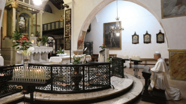 Papa visita Santuário de Nossa Senhora das Graças de Mentorella