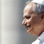 Papa visita jovem espanhol que viajou para o Jubileu e está hospitalizado