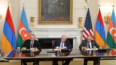 Armênia e Azerbaijão assinam acordo de paz histórico