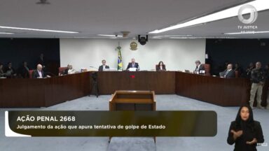 Julgamento de Bolsonaro continua com apresentação dos votos