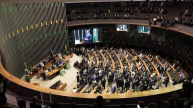 Projeto no Congresso endurece regras sobre legalização do aborto