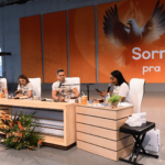 Acampamento Sorrindo pra Vida reúne telespectadores para retiro anual