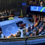 Câmara aprova PEC que protege parlamentares nas ações penais do STF