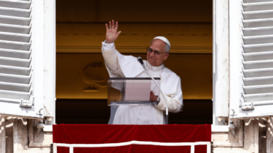 Deus abraçou a cruz para salvar a humanidade, afirma Papa