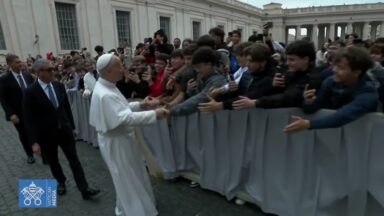 Seis mil jovens se encontram com Papa Leão XIV no Vaticano