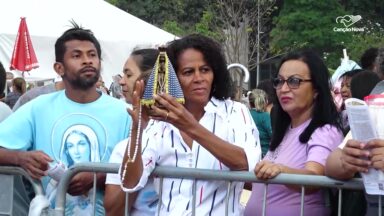 Esplanada dos Ministérios vira espaço de fé mariana