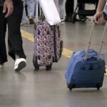 Aéreas afirmam que bagagens gratuitas encarecem preços das passagens