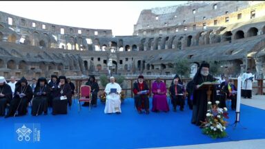 Coliseu volta a ser cenário de gesto de esperança em tempos de conflito