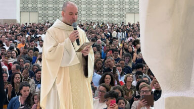 Frei Gilson celebra Missa com grupo de brasileiros em Fátima