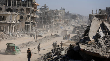 Papa: Honrar as vítimas da guerra e comprometer-se com a paz