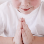 “Santo Anjo do Senhor”: saiba como oração inspira fé na infância
