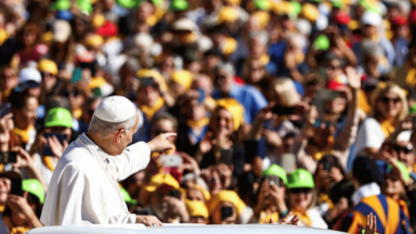 Renovar o compromisso de levar Jesus até os confins da terra, pede Papa