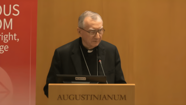 Liberdade religiosa é essencial à existência humana, diz Parolin