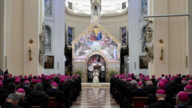Em Assis, Papa alerta para hostilidade nas linguagens
