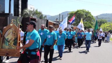 Romaria Internacional do Terço dos Homens une países em oração no RS