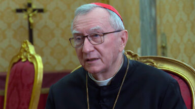 Cardeal Parolin: Papa é um 'mensageiro de paz no Oriente Médio'