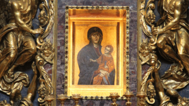 Mãe do povo fiel: Santa Sé publica documento sobre títulos de Maria