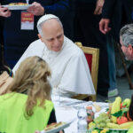 Durante almoço, Papa pede cuidado com os mais necessitados
